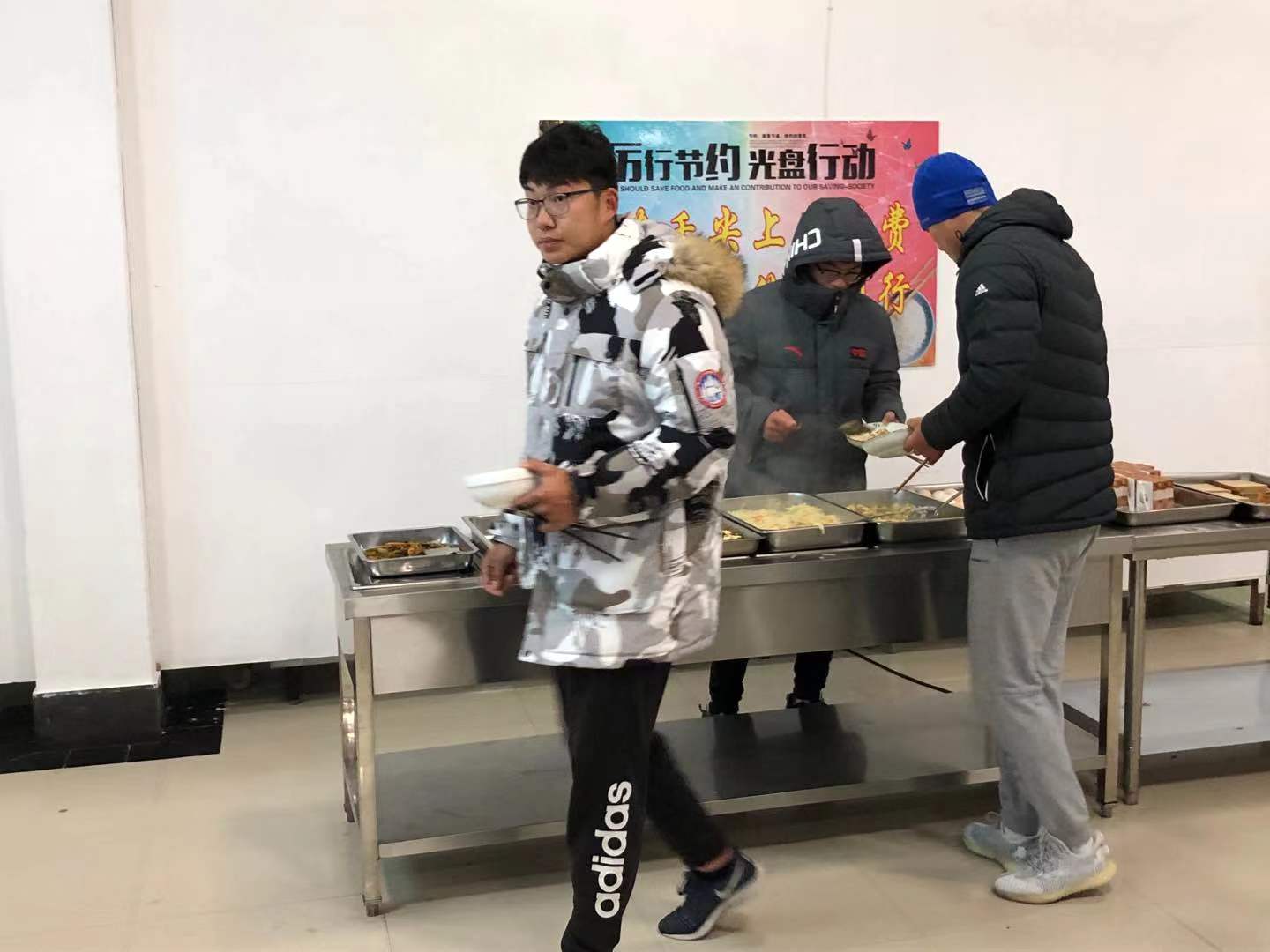 分批错峰进餐3.jpg